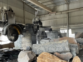 BLOCK CUTTING MACHINES