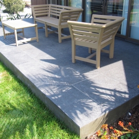 Black basalt flamed floor